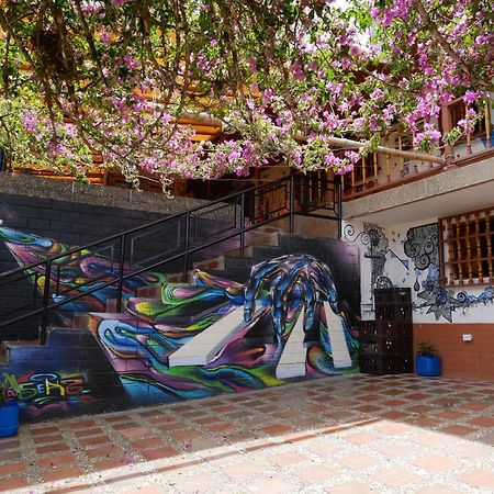 Casa Kayam Art Hostel Coliving Coworking Guatapé Exterior photo