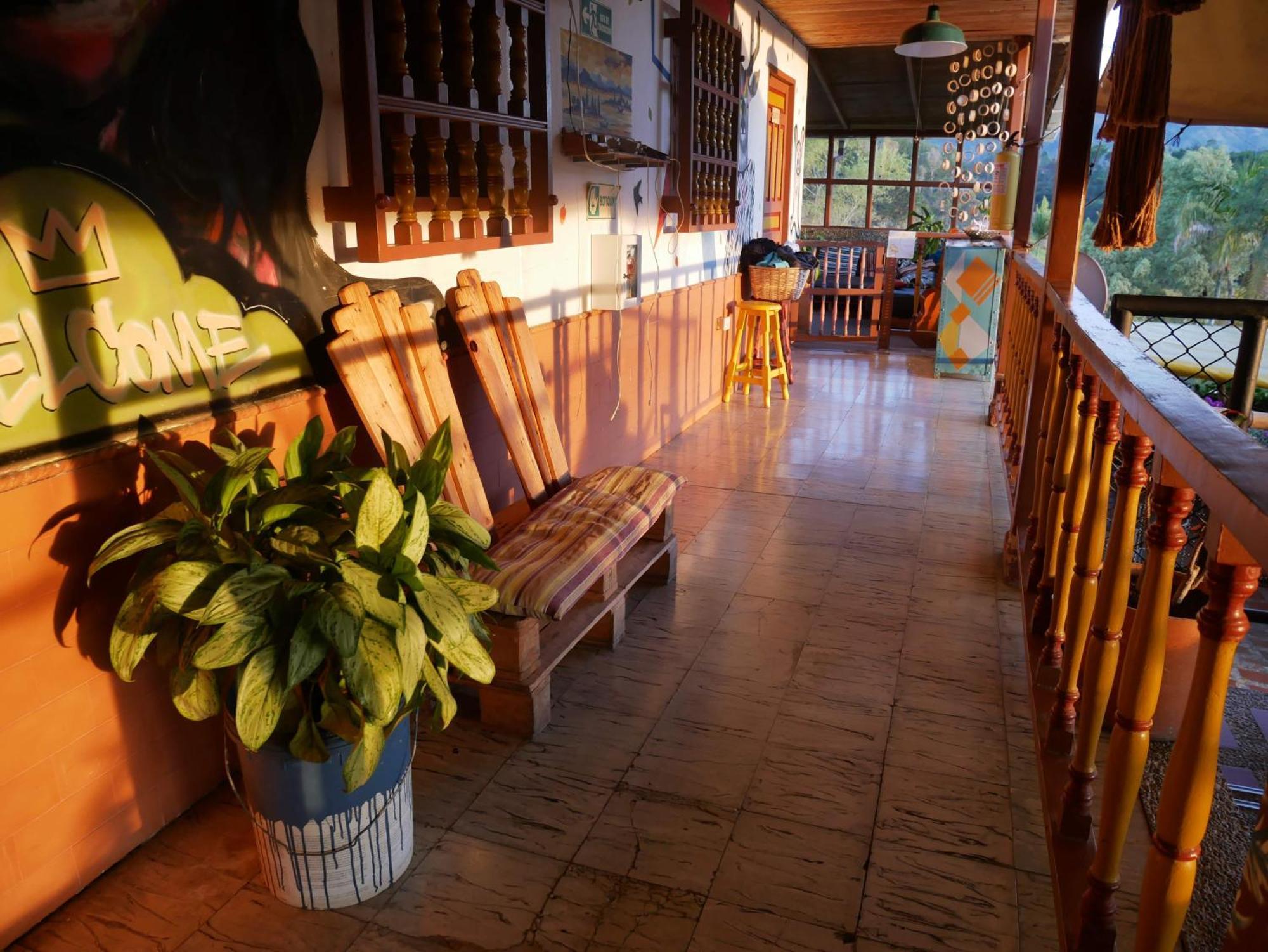 Casa Kayam Art Hostel Coliving Coworking Guatapé Exterior photo
